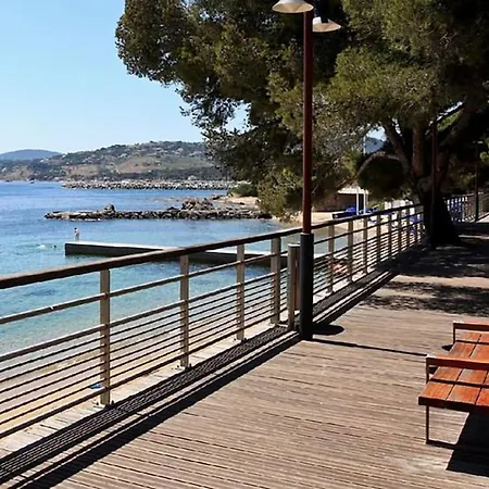 Appt 27m2 - Parking - Wifi - Clim - Piscine * Roquebrune-sur-Argens